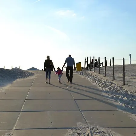 Bungalow 10 Personen s-Gravenzande