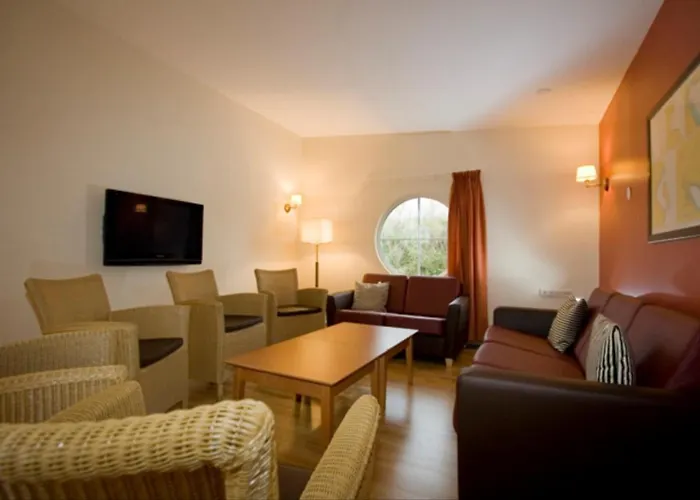 Bungalow 10 Personen Resort